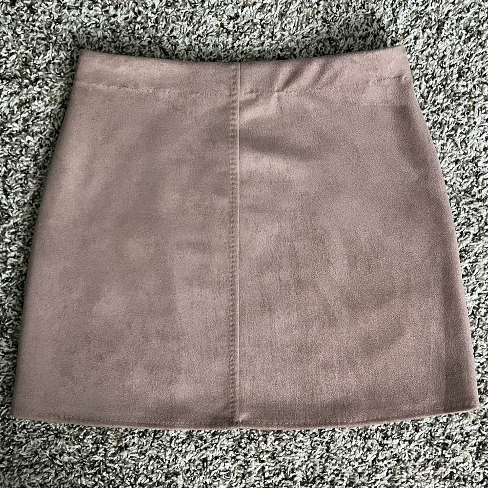 🤍 Woman’s Max Studio Mauve Faux Suede Wrap Miniskirt - Picture 3 of 9